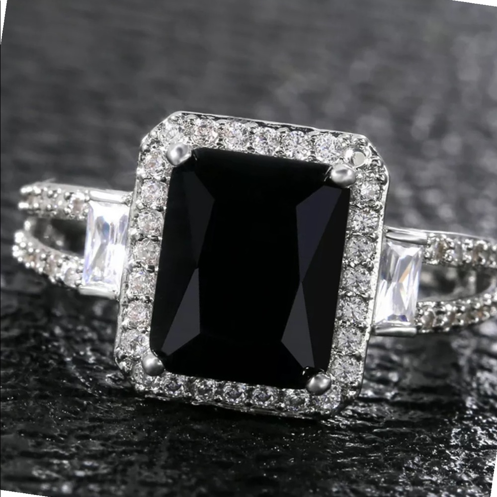 #4 Black Sapphire 925 Silver Engagement Ring - Picture 3 of 3
